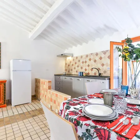 Semesterbostad Il Pozzo A Mare By Interhome
